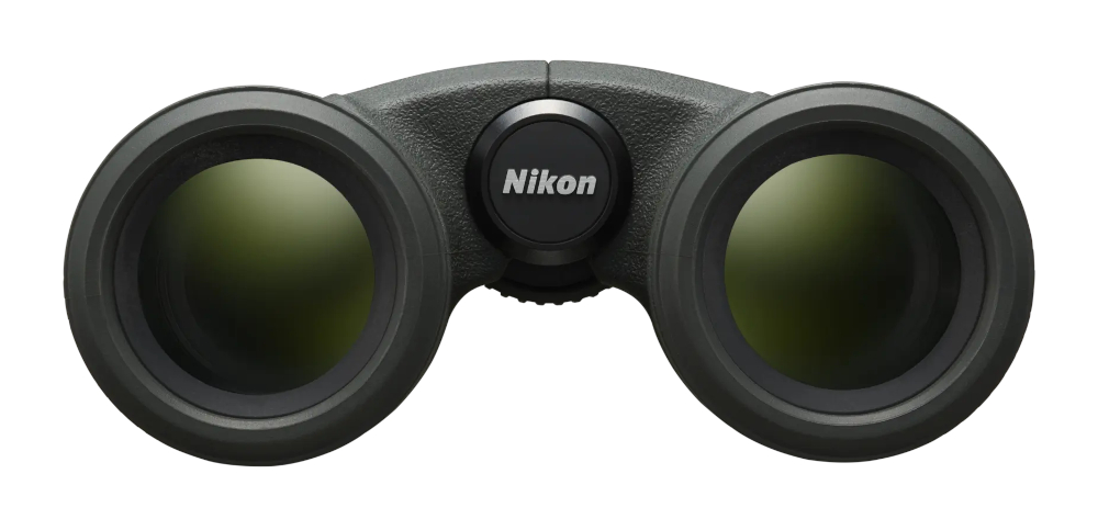 Prostaff P7 Fernglas von NIIKON, liegend, Einsicht Objektivseits