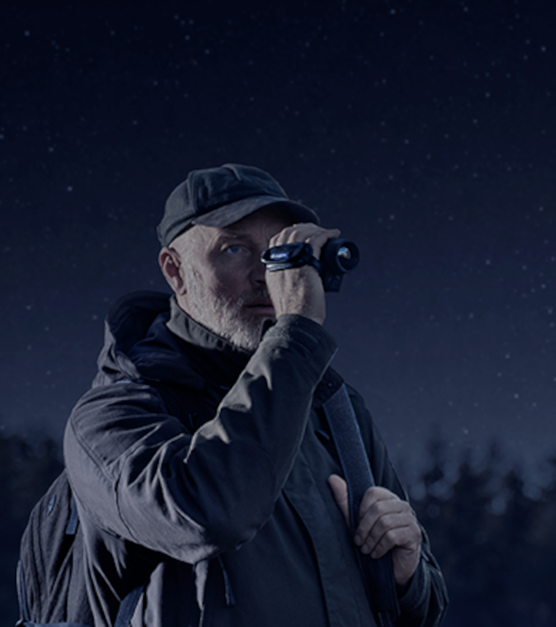 Axion-2-XG-35-LRF-7 PULSAR, Axion 2 XG35 LRF, bei Dunkelheit