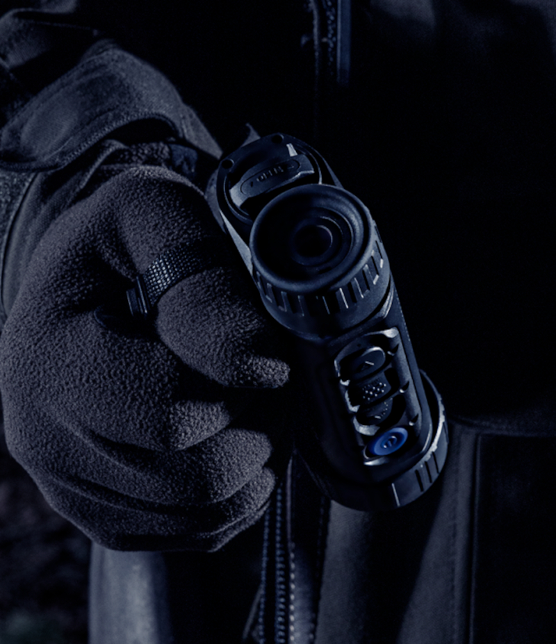 Axion-2-XG-35-LRF-9 Benutzung mit Handschuh des PULSAR Axion 2 XG35 LRF