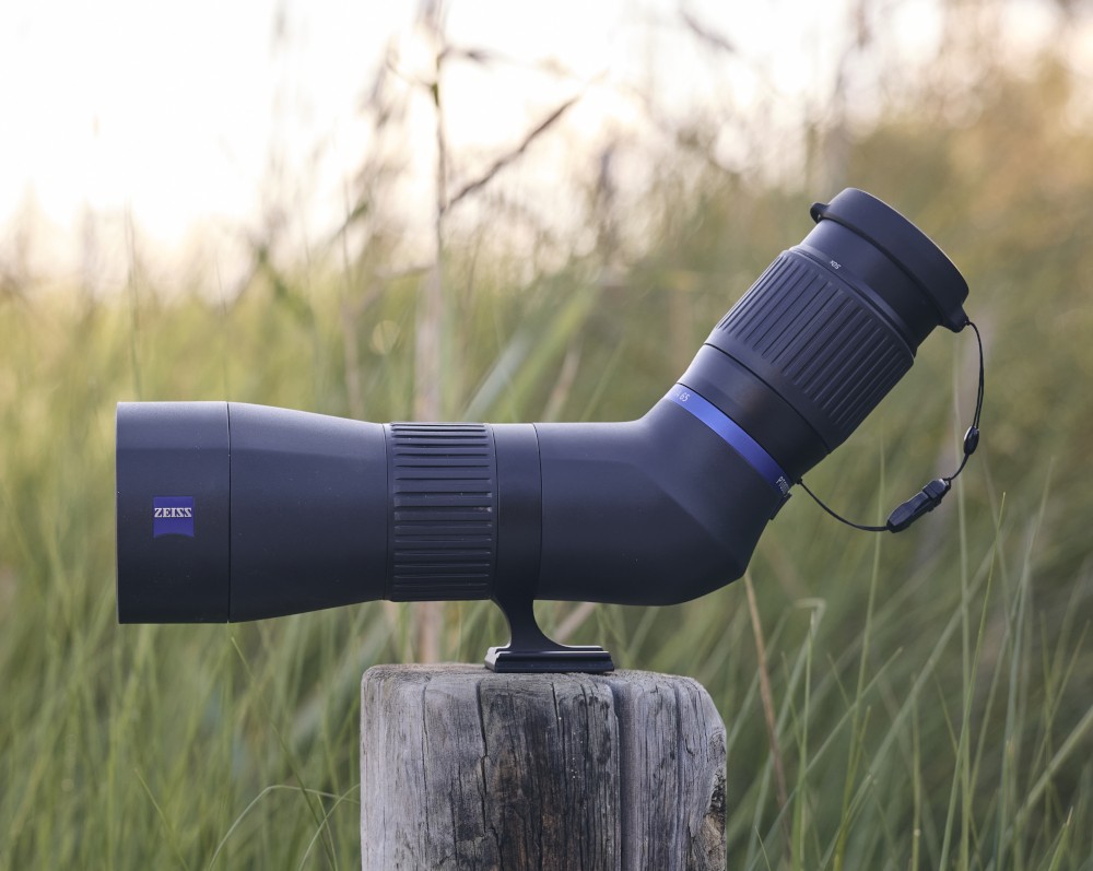 Zeiss Conquest Apia 65 - Seitenansicht mit Okular
