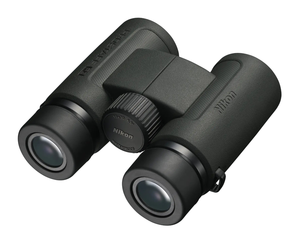 Prostaff P3 Fernglas, NIKON, liegend, Okularseits, 10x30
