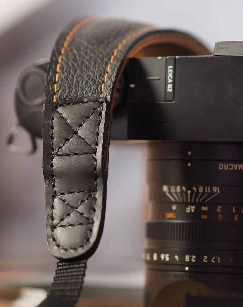 42mm-schwarz-natur-KN-2 Übergang Leder/Nylon beim Trageriemen schwarz/natur mit KN von EDDYCAM